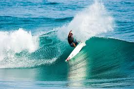 Surfing_sea_spray_resort_elbow_cay